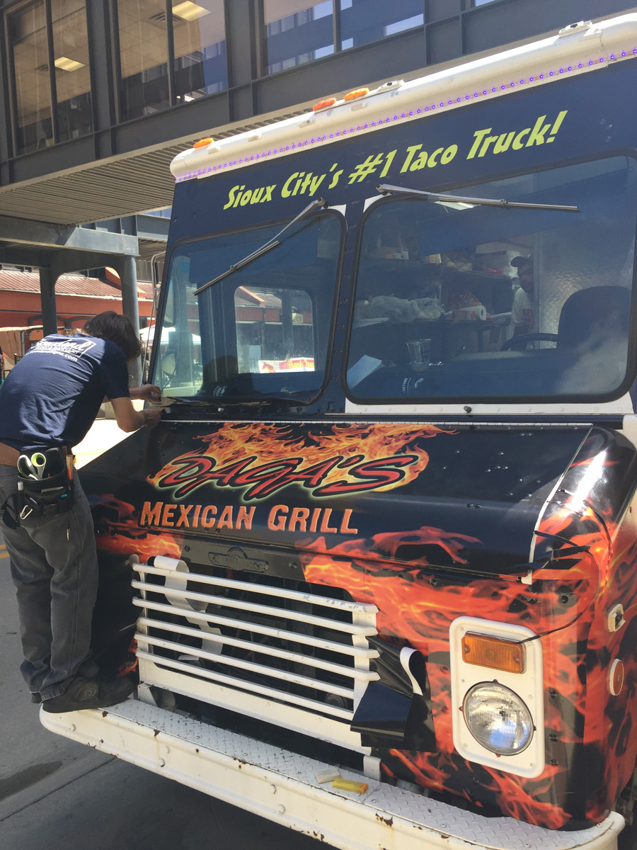 Dagas Taco Truck wrap